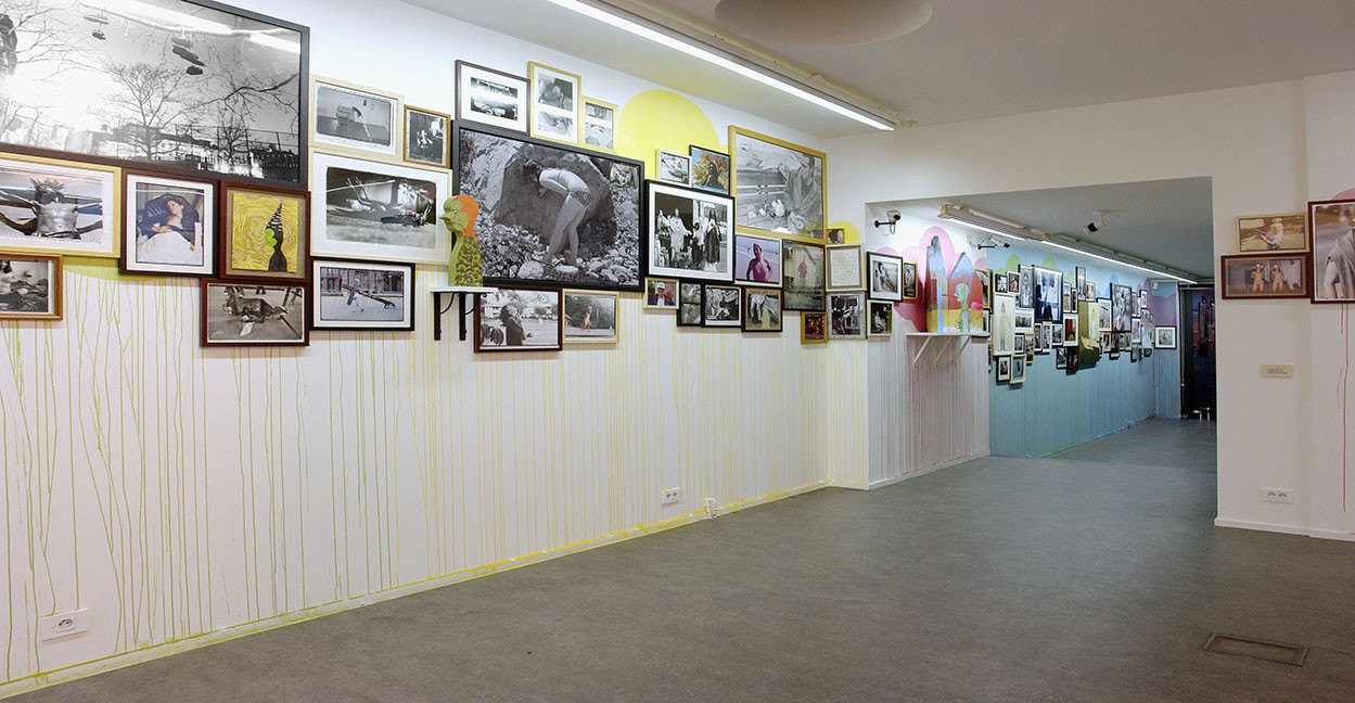 https://www.ed-templeton.com/files/gimgs/th-131_installation view03.jpg